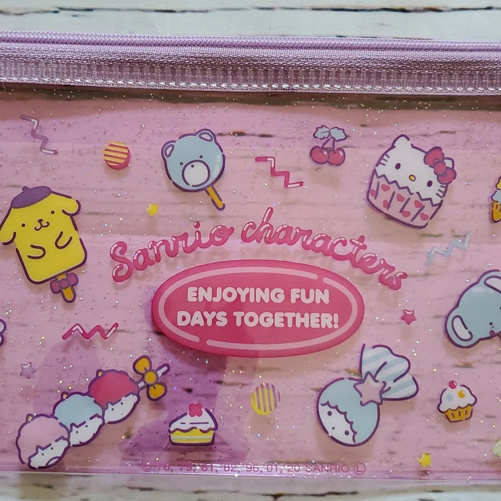 🆕️ CUTE SANRIO LITTLE POUCH 🎀
